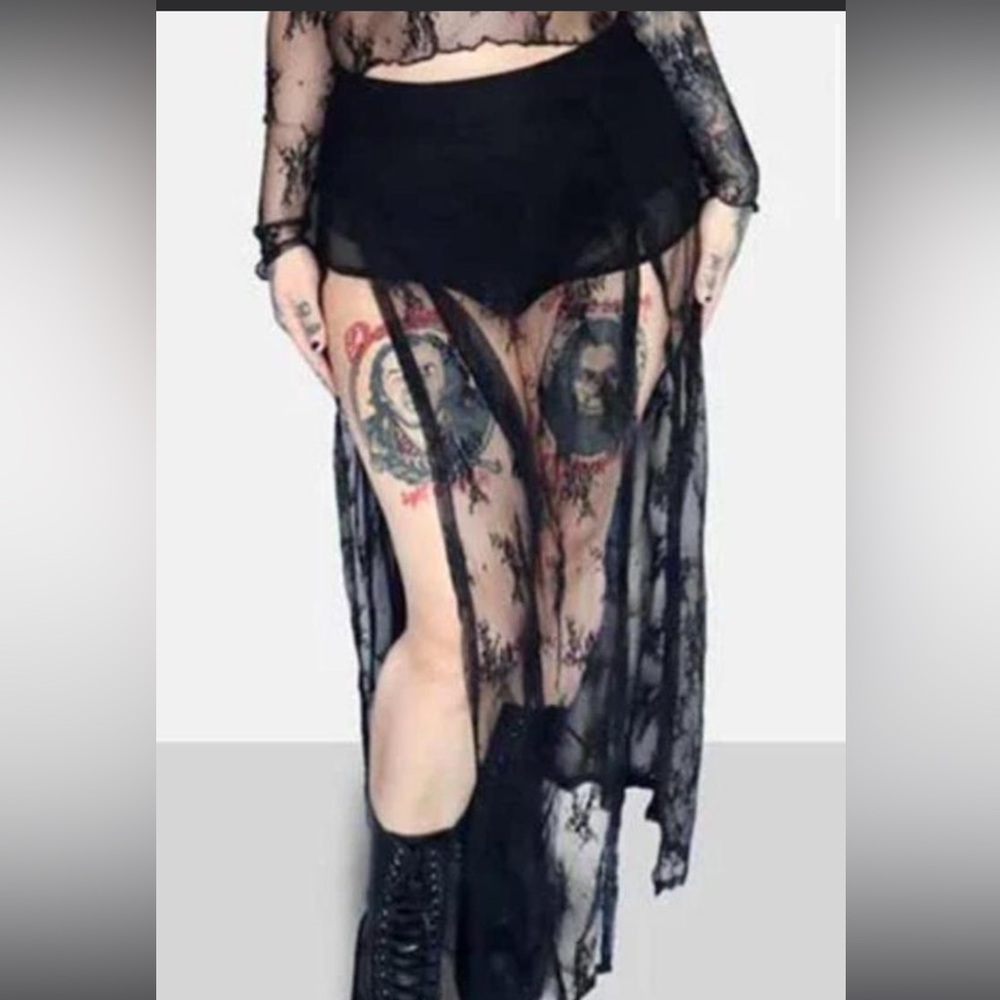 Lorelei m line skirt size large